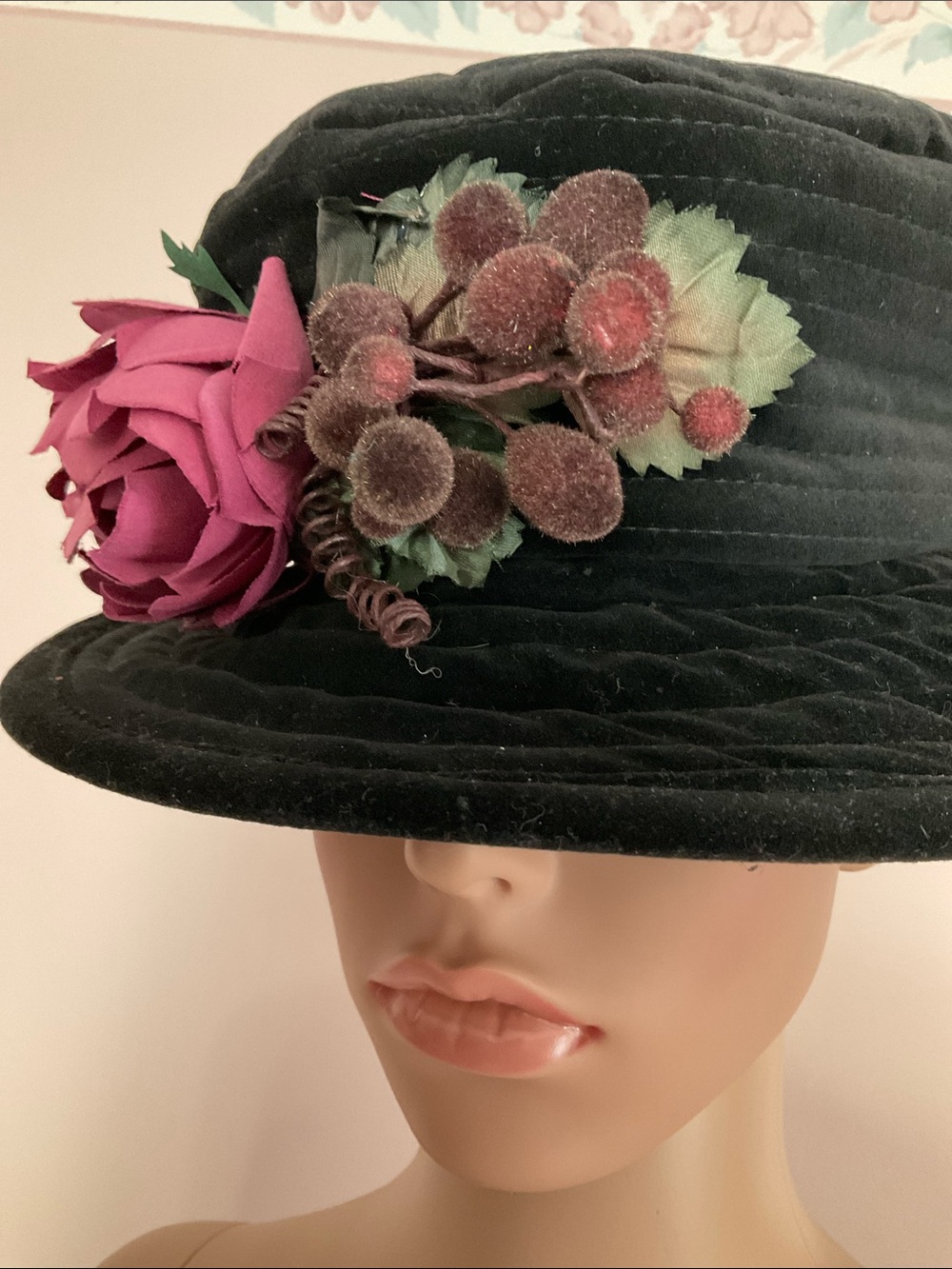 Vintage Black Women's Velveteen Hat
 with Pink Floral Accent - Picture 4 of 7